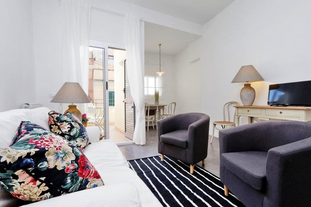 Monti Charming Apartment - Rome Short Let Service Luaran gambar