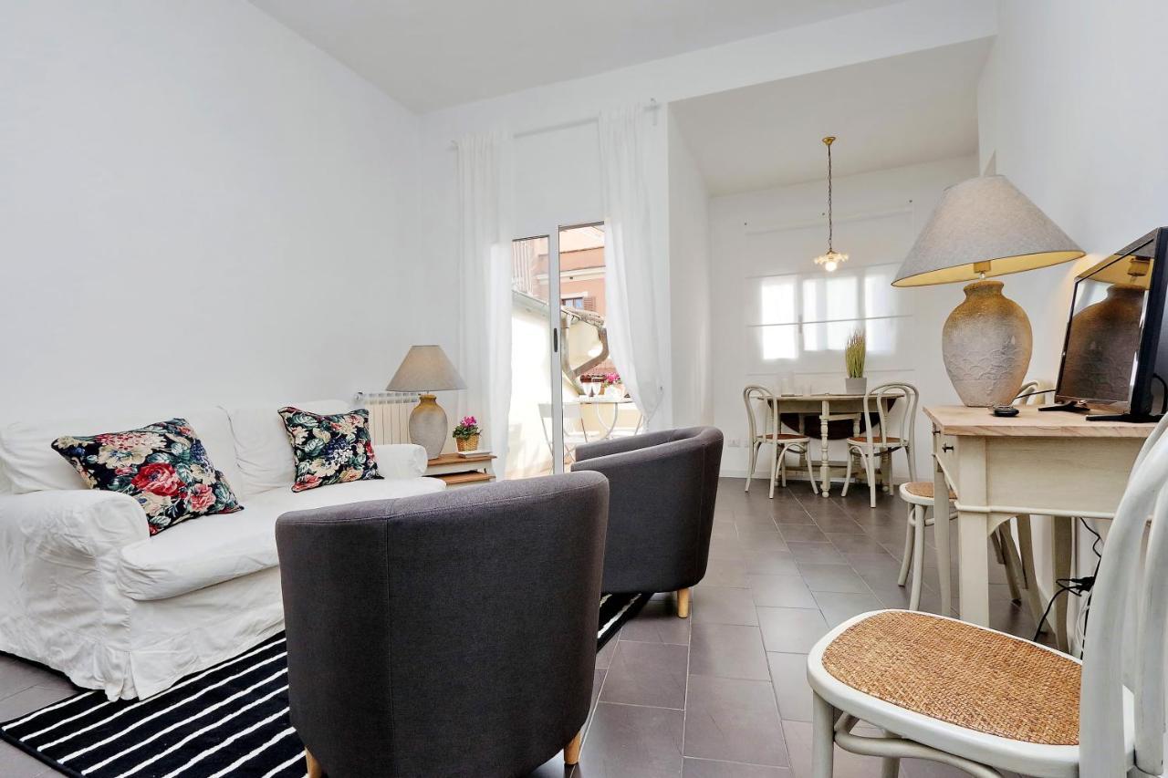 Monti Charming Apartment - Rome Short Let Service Luaran gambar